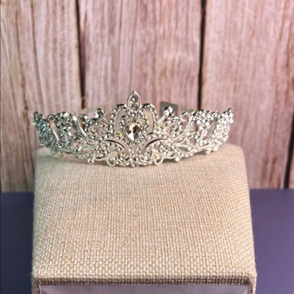 Elegant Silver & Rhinestone Tiara